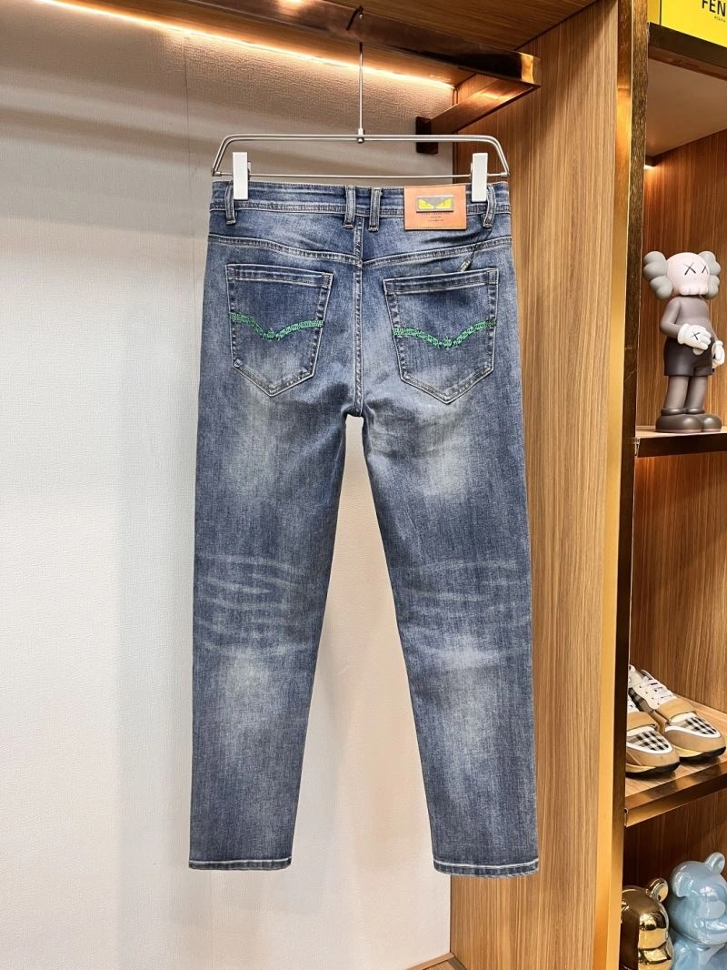 MoistureWicking Fendi Jeans 121819