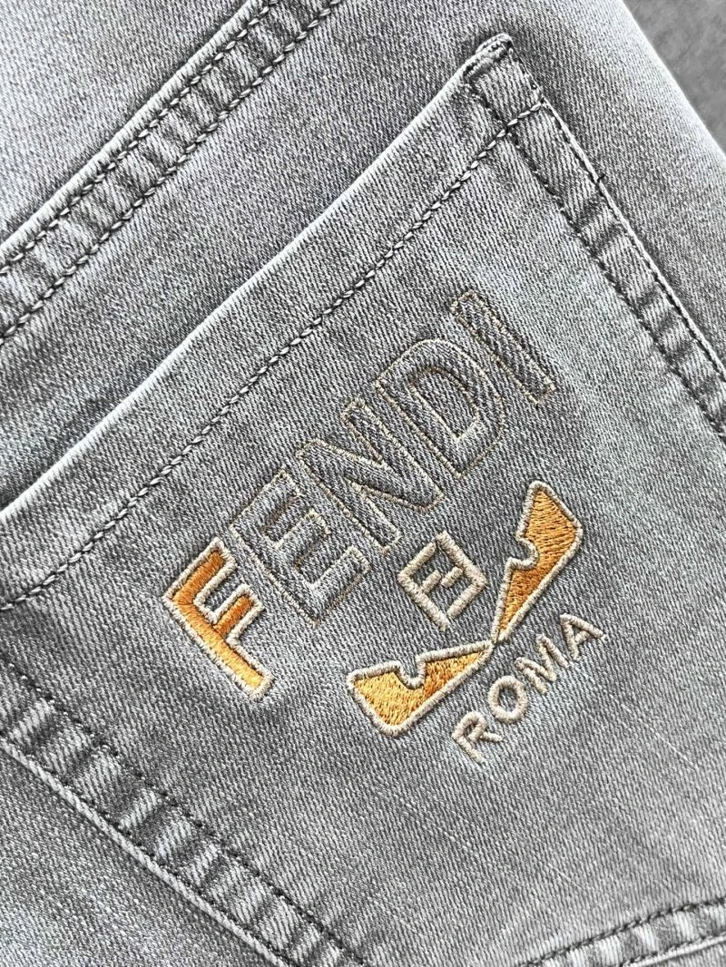 Fendi Jeans Affordable 121602