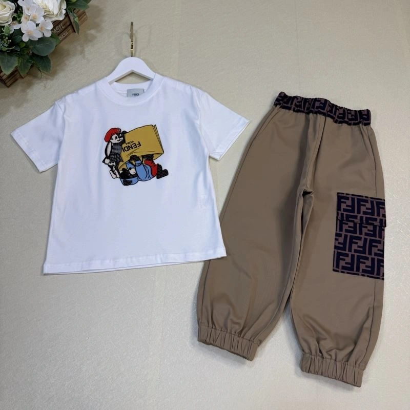 Trendsetting Fendi Kids 121233