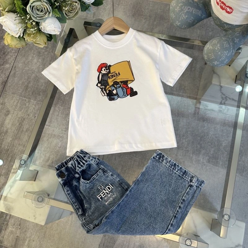 Fendi Kids Compact 121223
