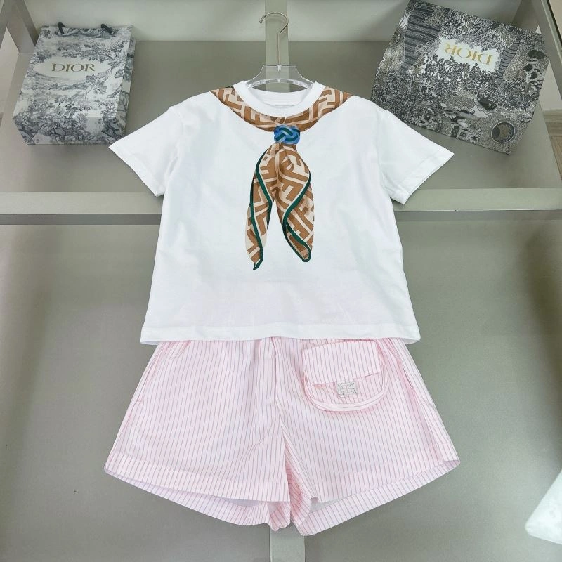 Effortless Fendi Kids 121160