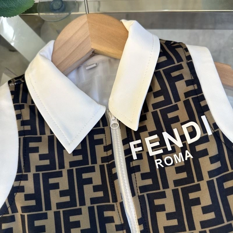 Fendi Kids Attractive 121130