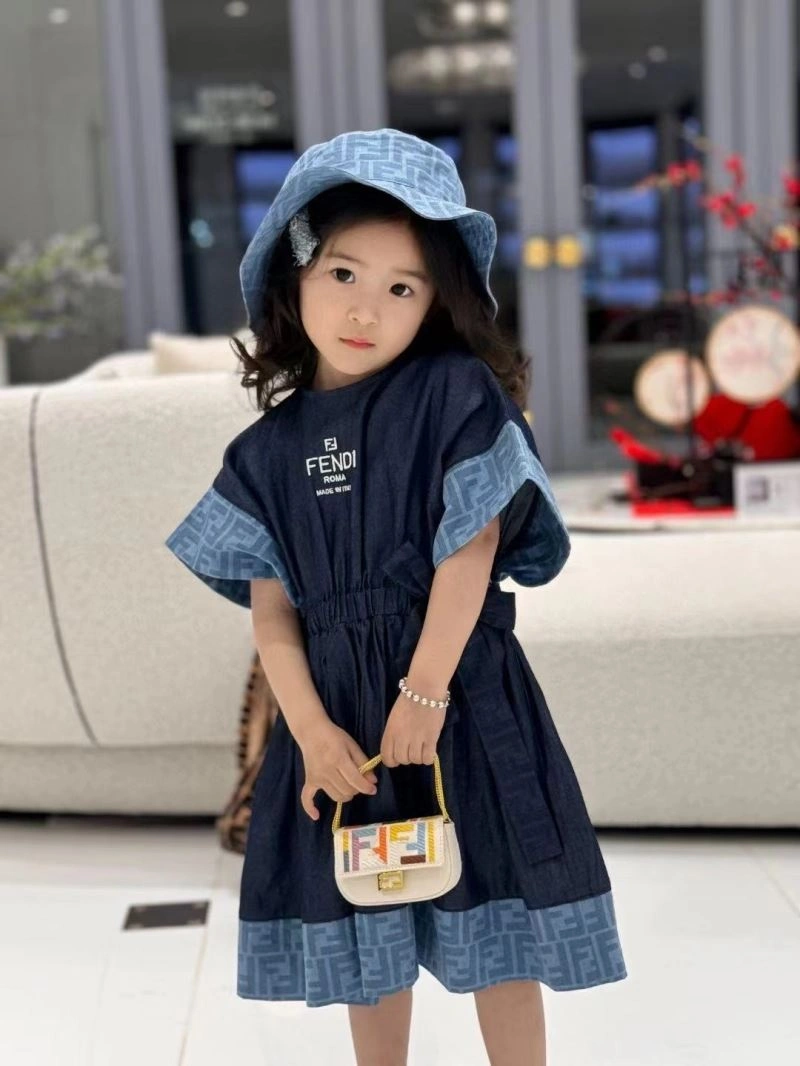 Compact Fendi Kids 121065