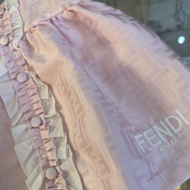 Fendi Kids Stylish 121064