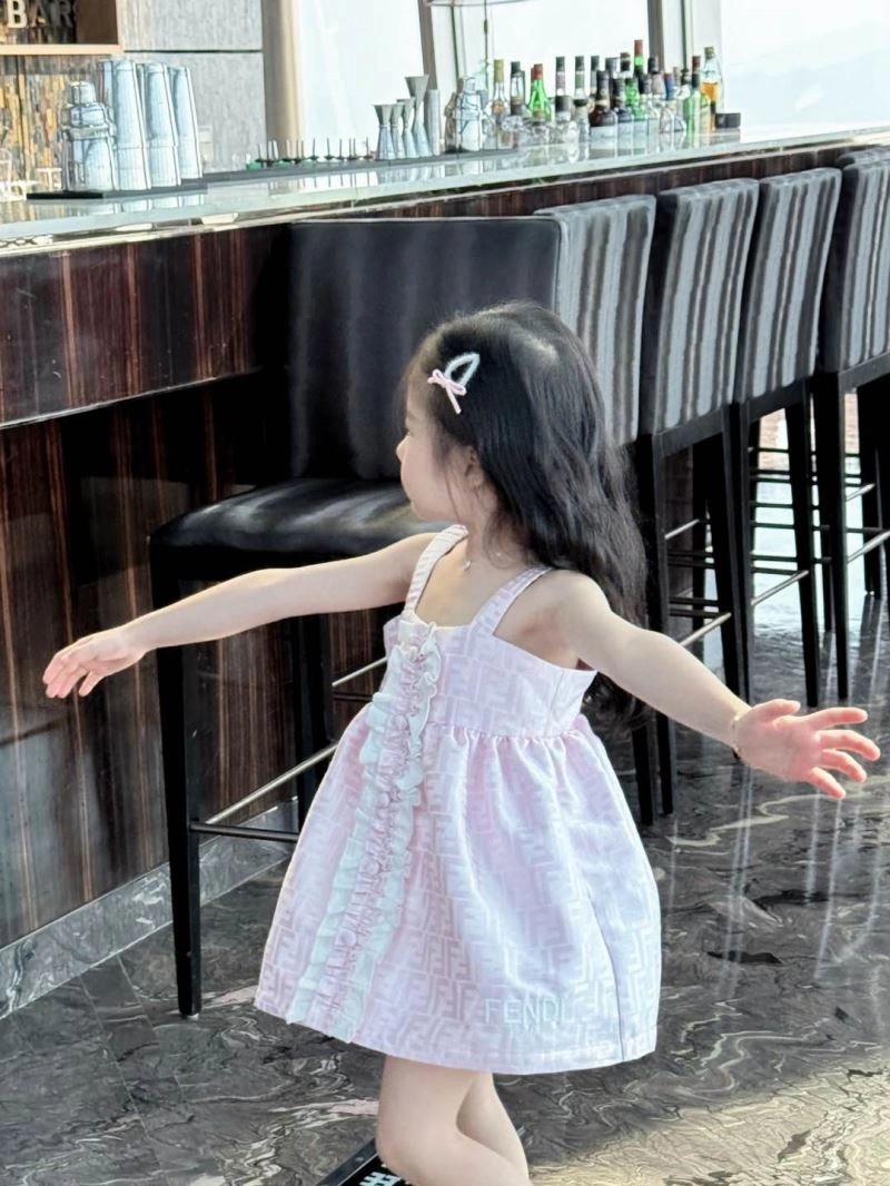 Fendi Kids Stylish 121064