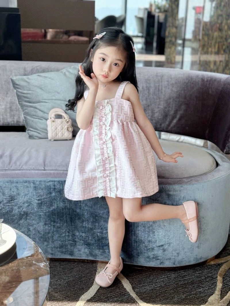 Fendi Kids Stylish 121064