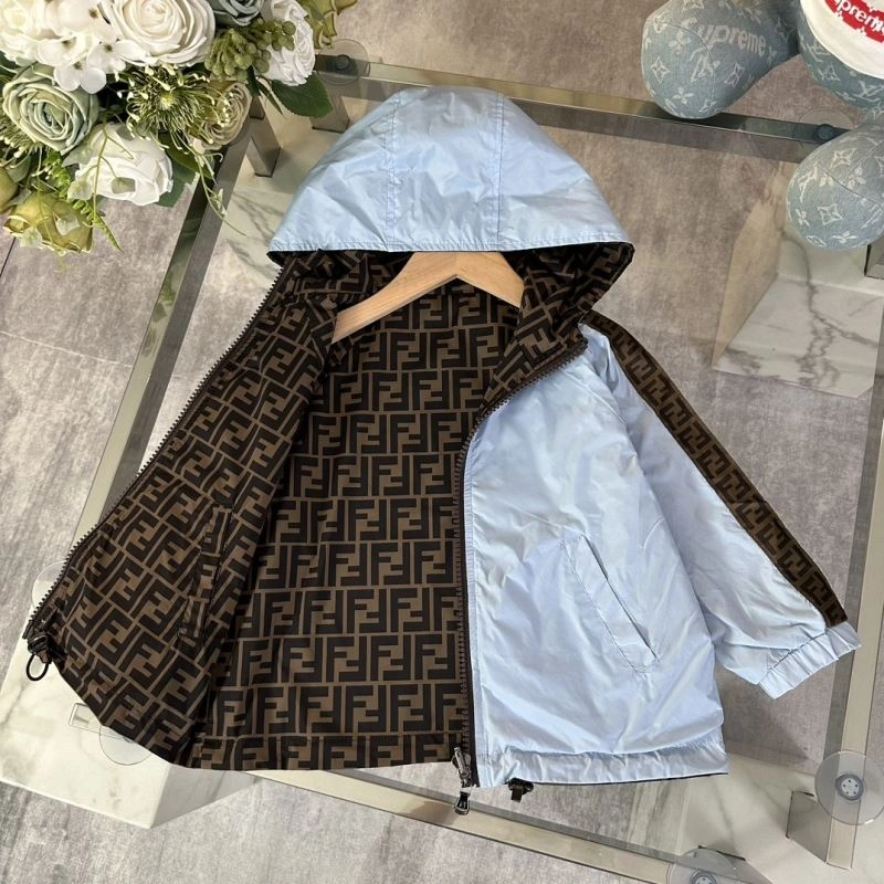Modern Fendi Kids 121061