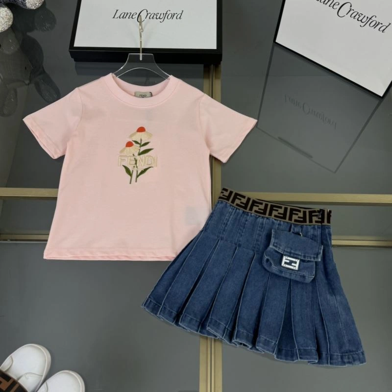 Fashionable Fendi Kids 121001