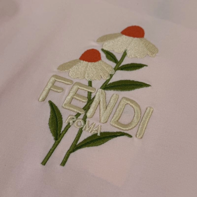 Fashionable Fendi Kids 121001