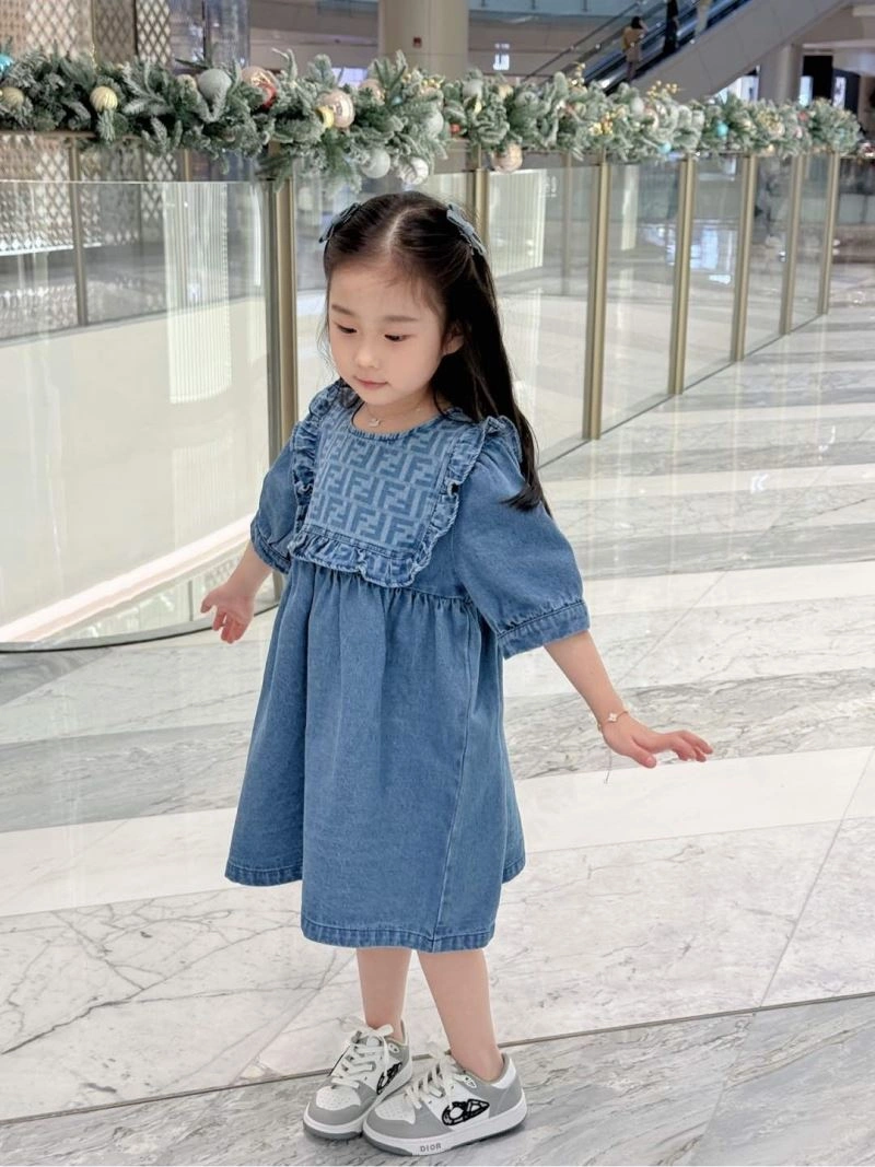 Chic Fendi Kids 120905