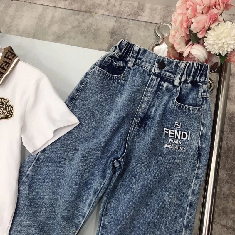 Fendi Kids AllSeason 121384