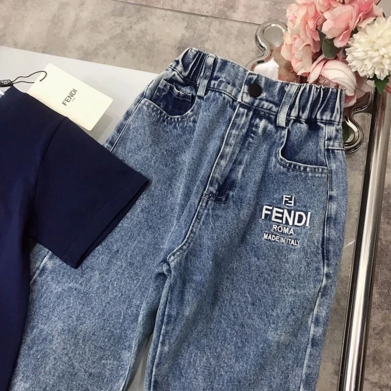 Fendi Kids Sleek 121358