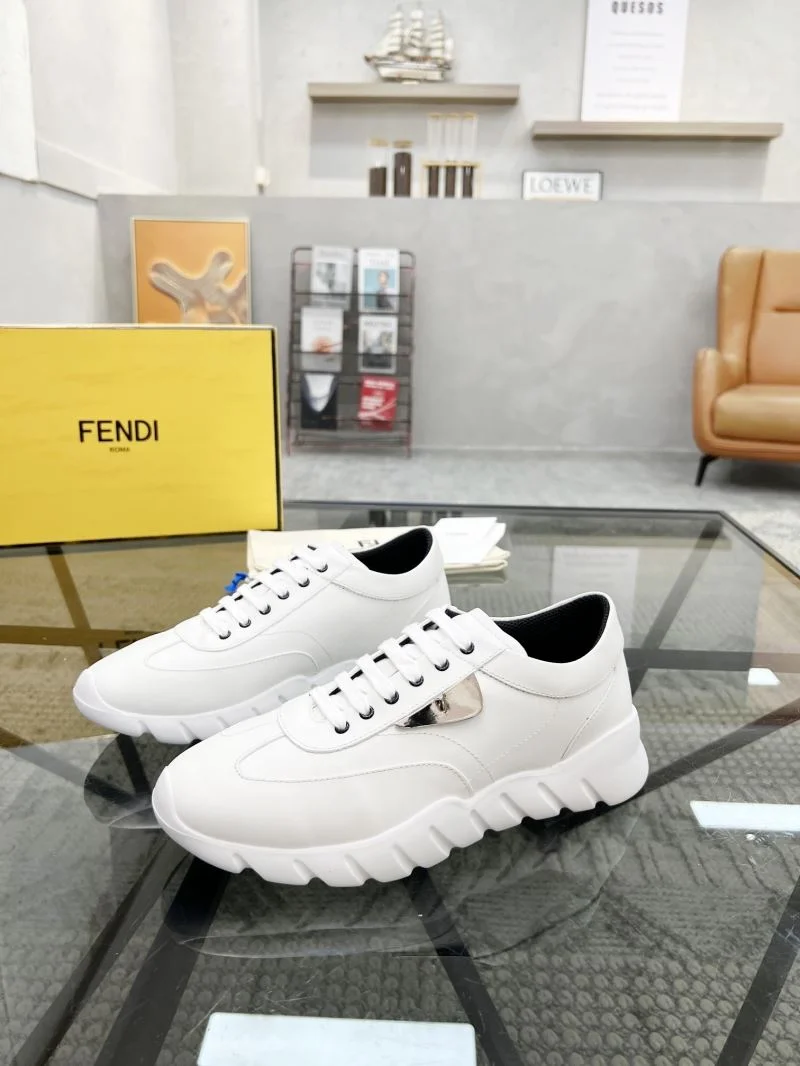 Compact Fendi Low Shoes 23252