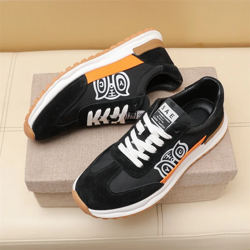 Fendi Low Shoes Elegant 23231