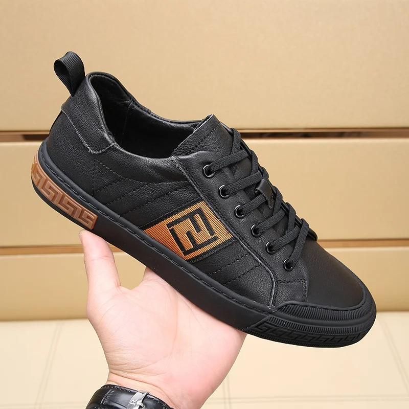 Fendi Low Shoes WrinkleFree 23235