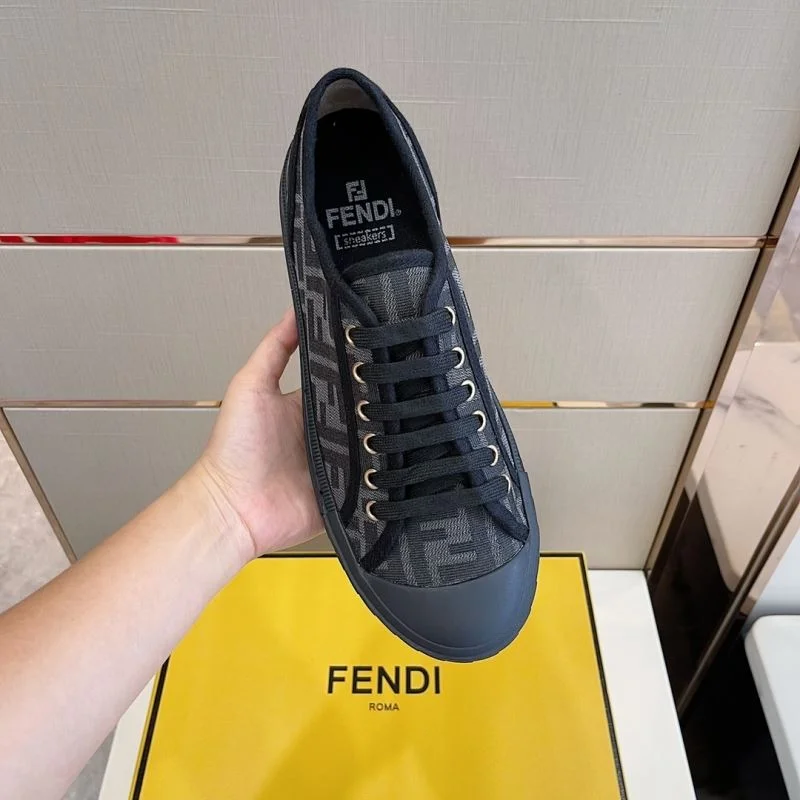 Cozy Fendi Low Shoes 23227