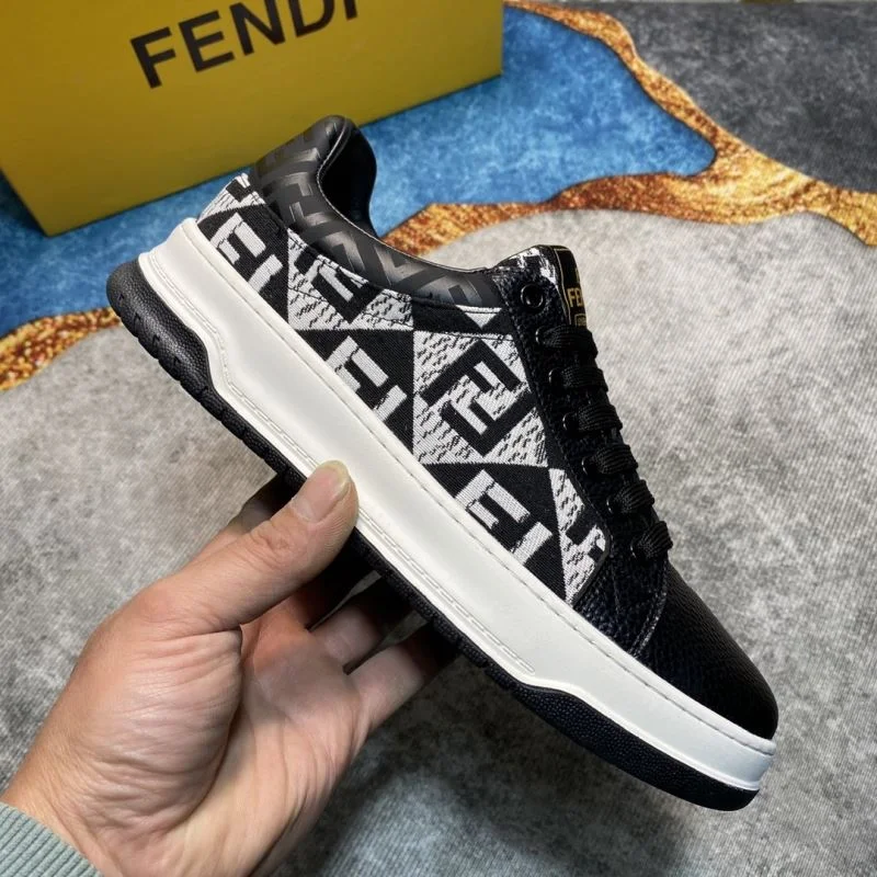 Durable Fendi Low Shoes 23196