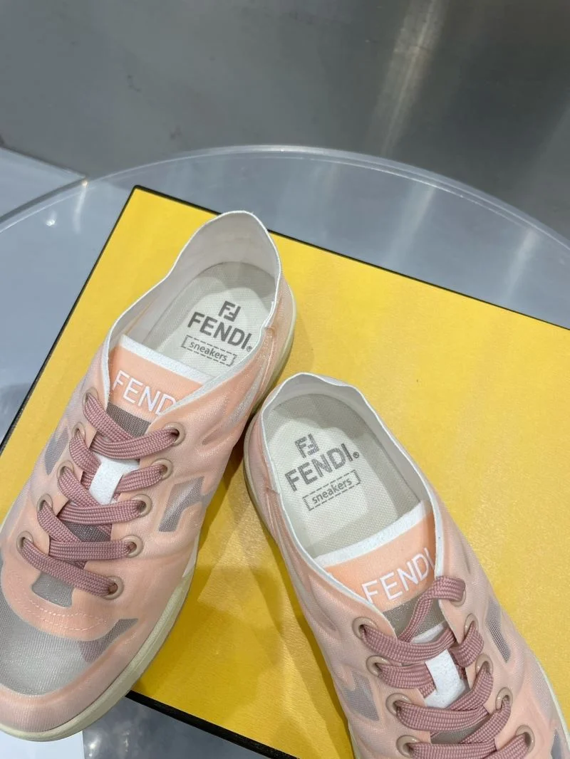 Youthful Fendi Low Shoes 23533