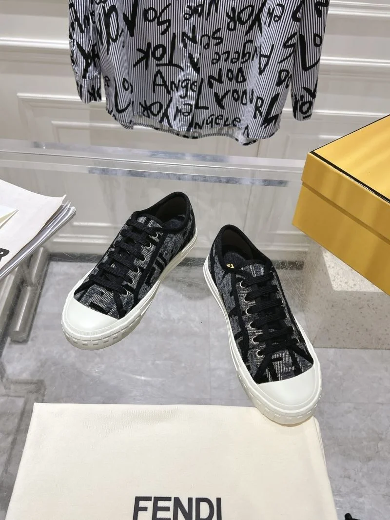 Modern Fendi Low Shoes 23542