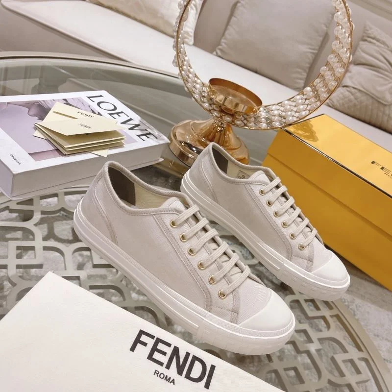 Fendi Low Shoes Sophisticated 23544