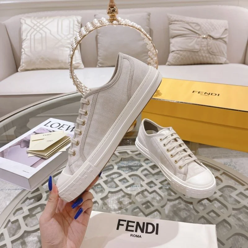 Fendi Low Shoes Sophisticated 23544