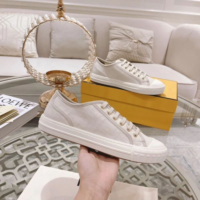 Fendi Low Shoes Sophisticated 23544