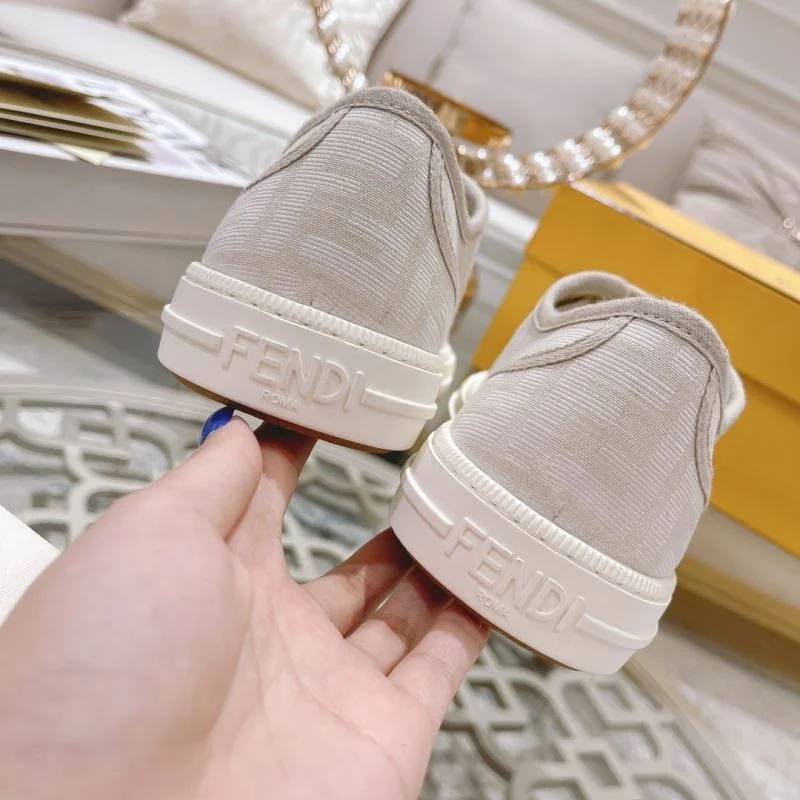 Fendi Low Shoes Sophisticated 23544
