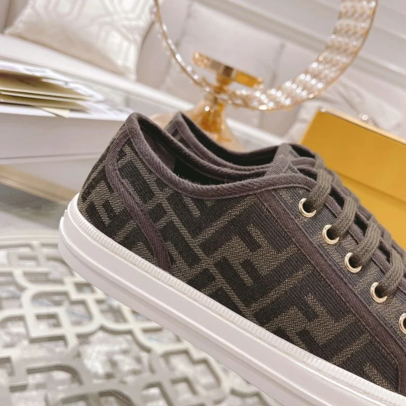 SportInspired Fendi Low Shoes 23526