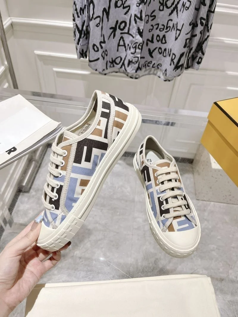 Fendi Low Shoes Contemporary 23522