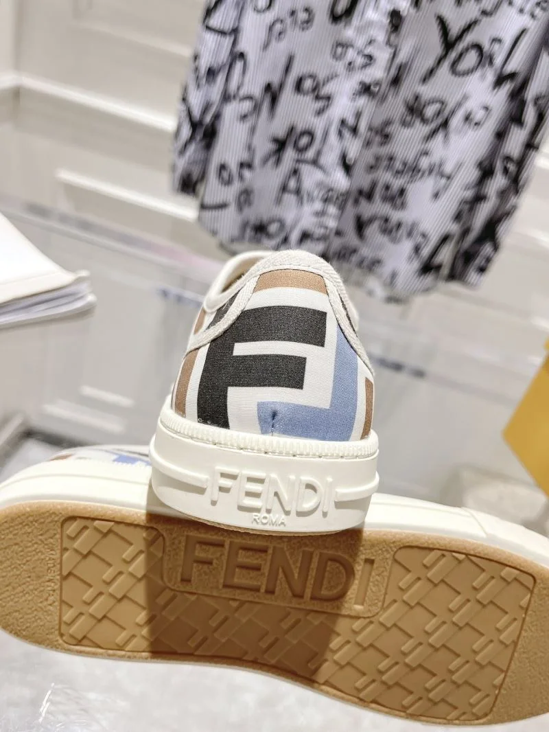 Fendi Low Shoes Contemporary 23522