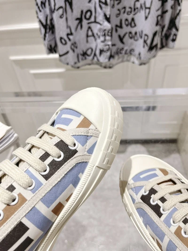 Fendi Low Shoes Contemporary 23522