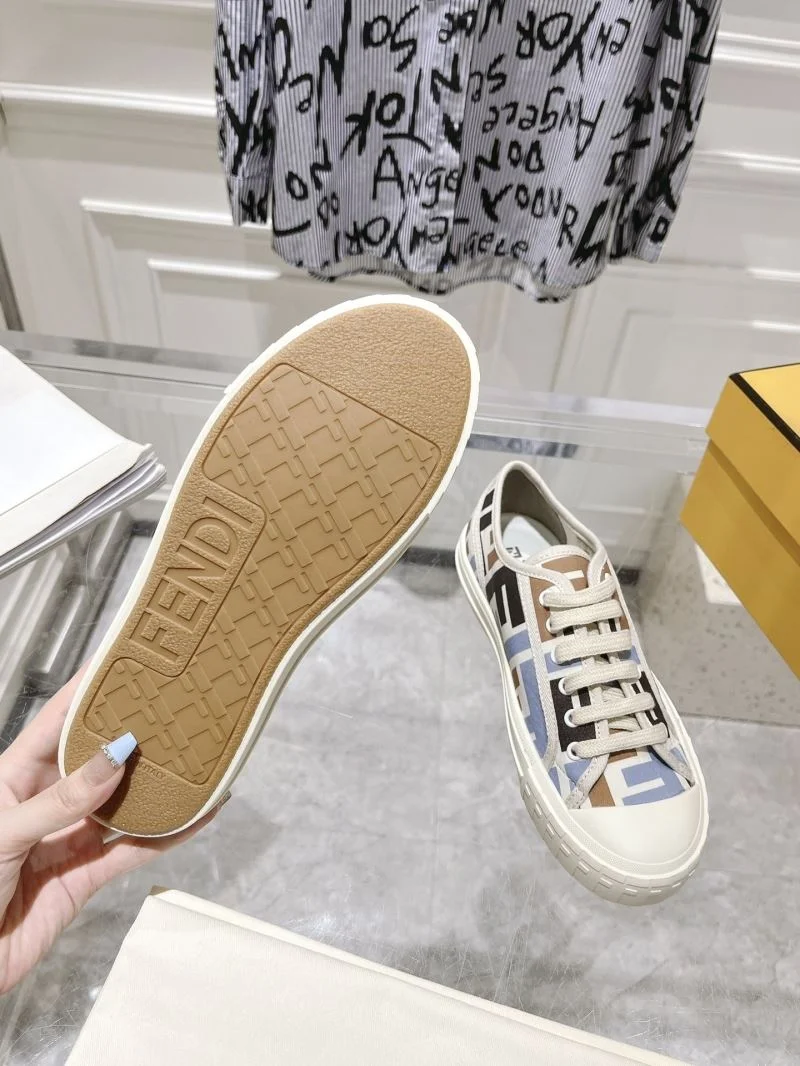 Fendi Low Shoes Contemporary 23522
