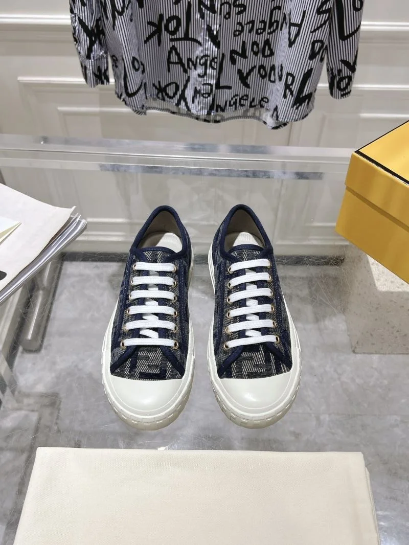 Fendi Low Shoes TimelessDesign 23521