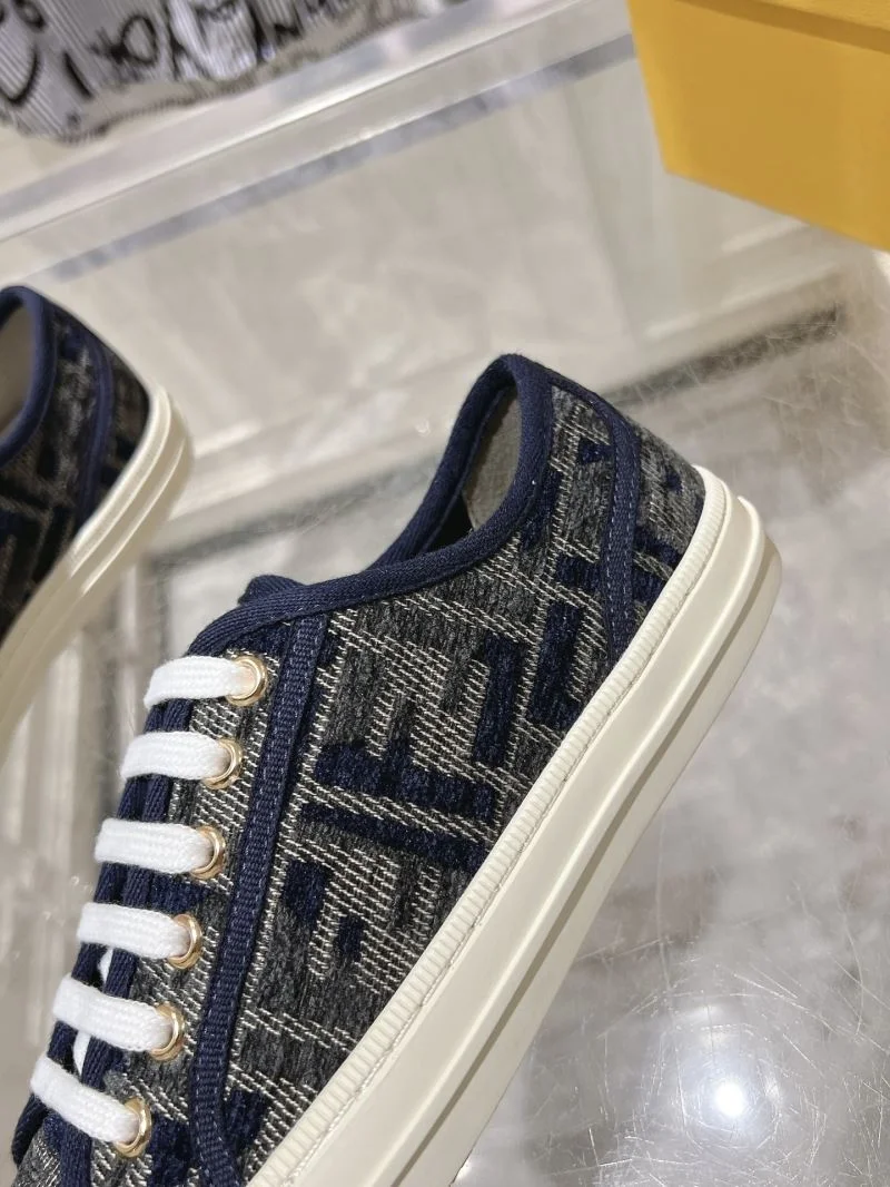 Fendi Low Shoes TimelessDesign 23521