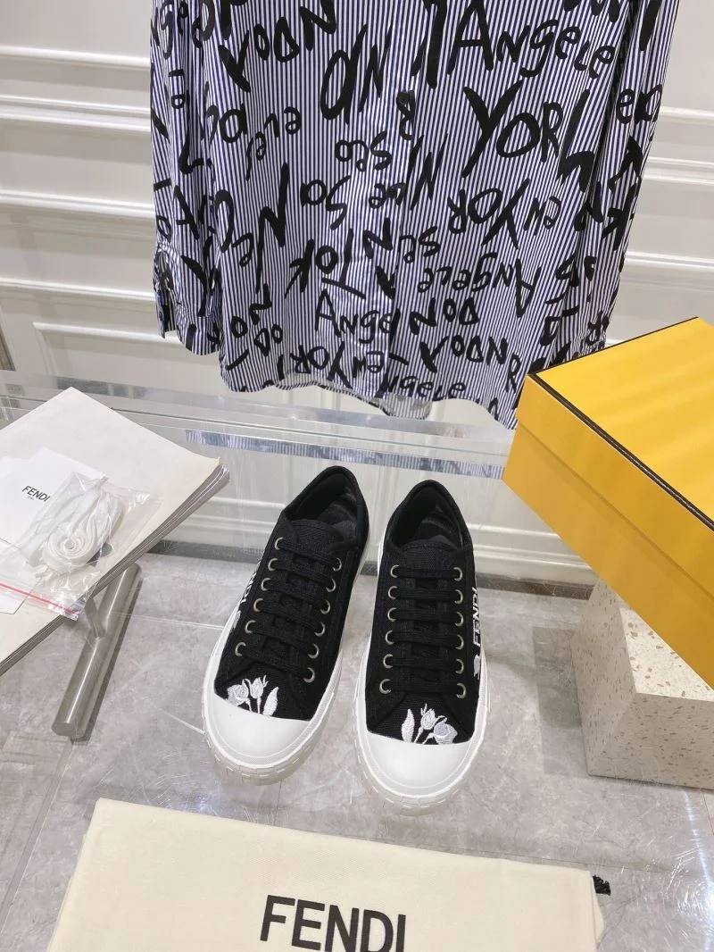 Fendi Low Shoes Breathable 23514