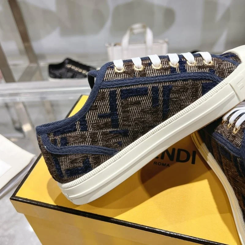 Fendi Low Shoes MultiPurpose 23481