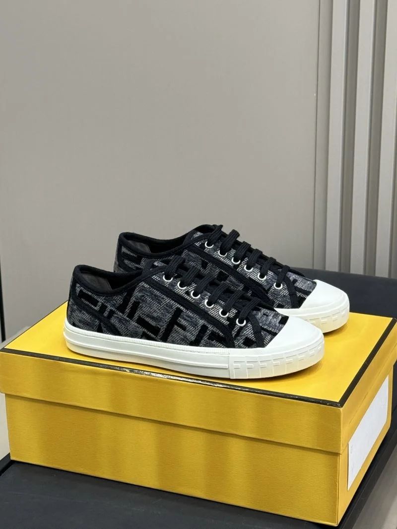 Fendi Low Shoes MultiPurpose 23477
