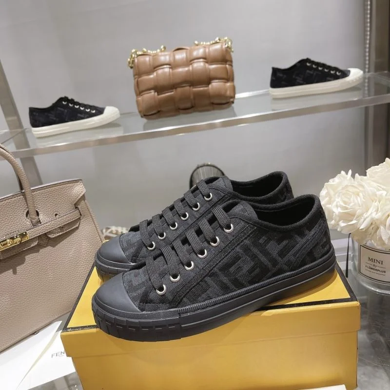 SunProtective Fendi Low Shoes 23459