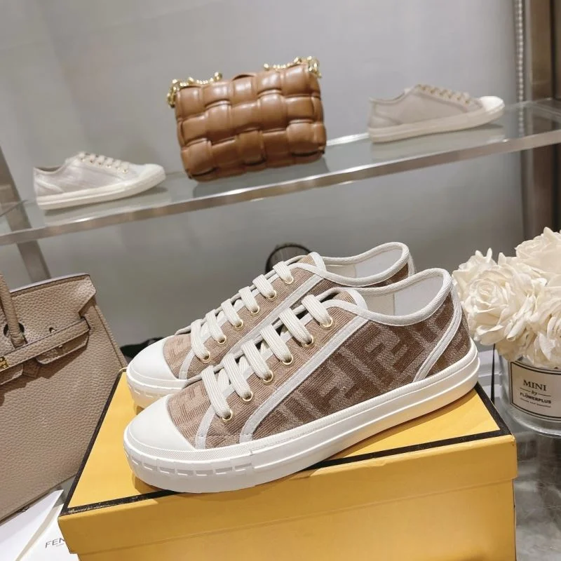 Fendi Low Shoes SoftTouch 23469