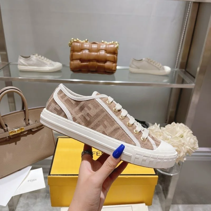 Fendi Low Shoes SoftTouch 23469