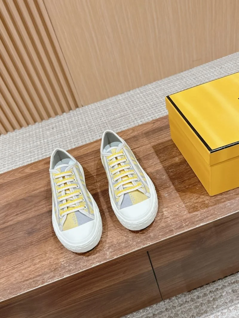 MoistureWicking Fendi Low Shoes 23437