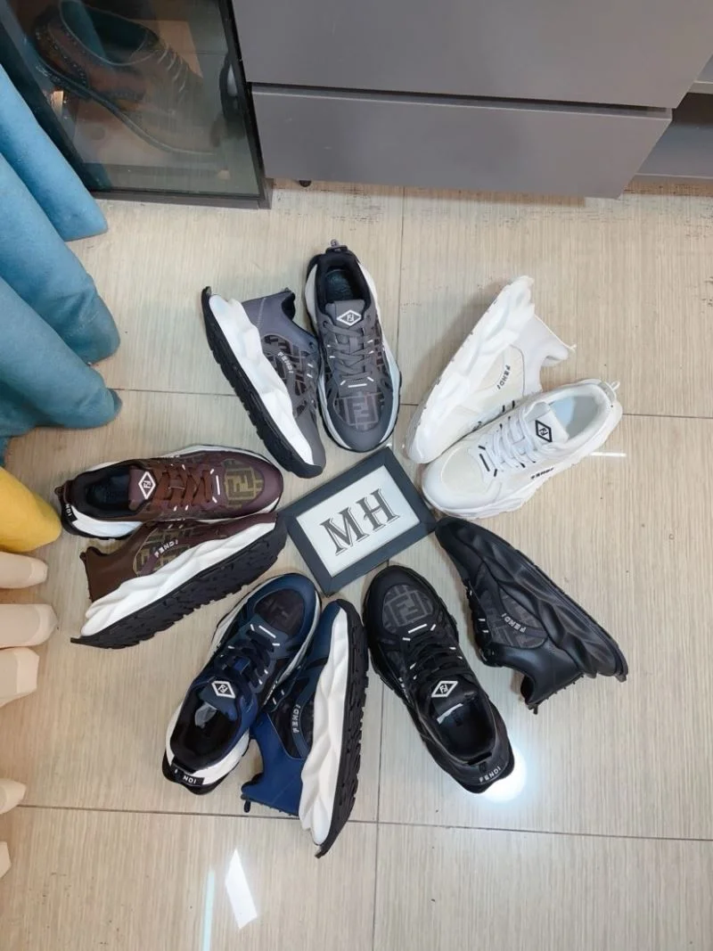 Fendi Low Shoes Casual 23701