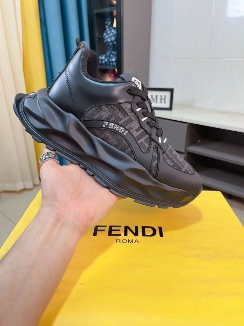 Fendi Low Shoes Casual 23701