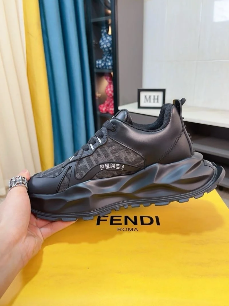 Fendi Low Shoes Casual 23701