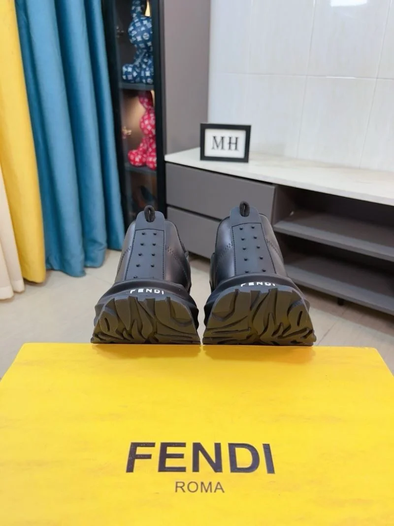Fendi Low Shoes Casual 23701