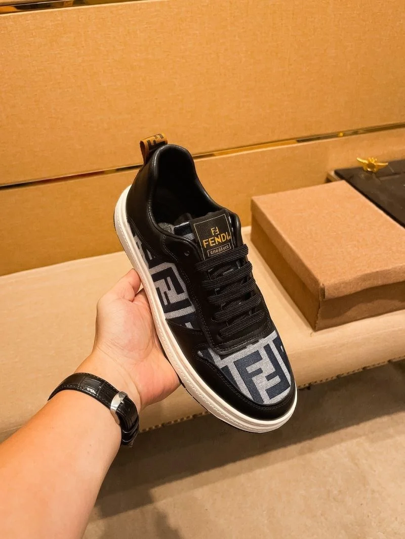 Fendi Low Shoes Unique 23669