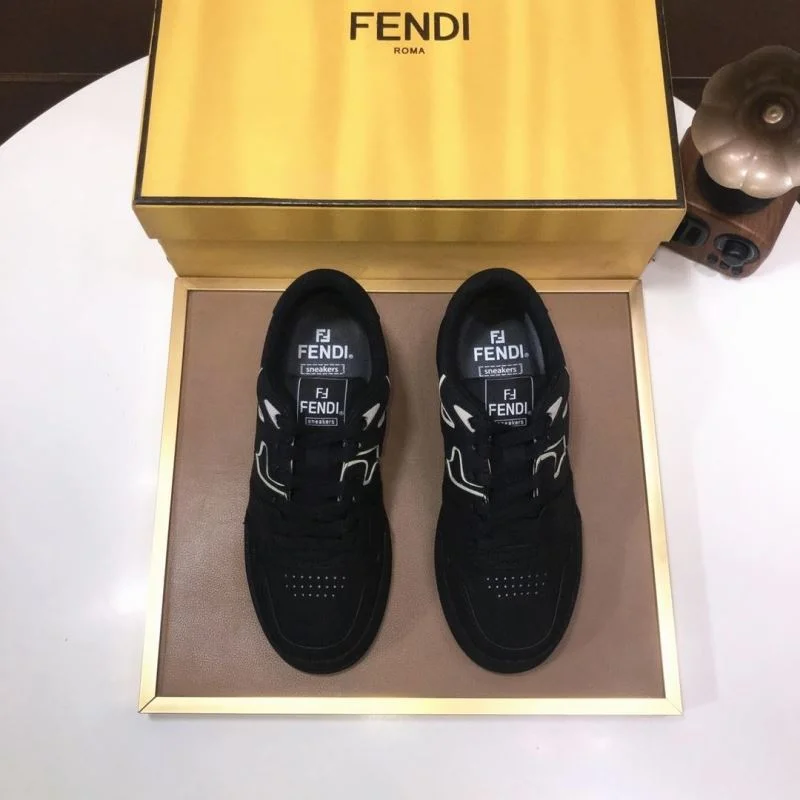 Fendi Low Shoes MultiPurpose 23702