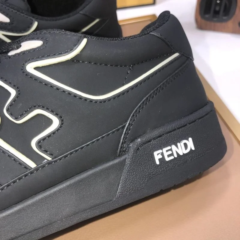 Fendi Low Shoes MultiPurpose 23702