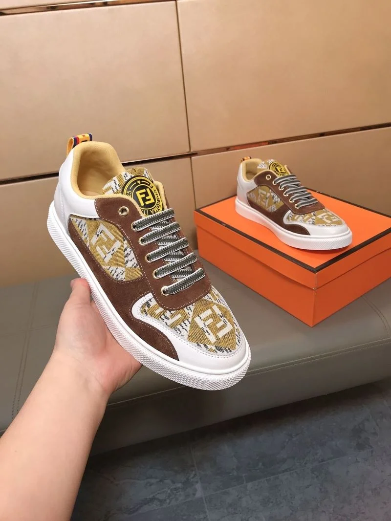 Fendi Low Shoes DailyWear 23650