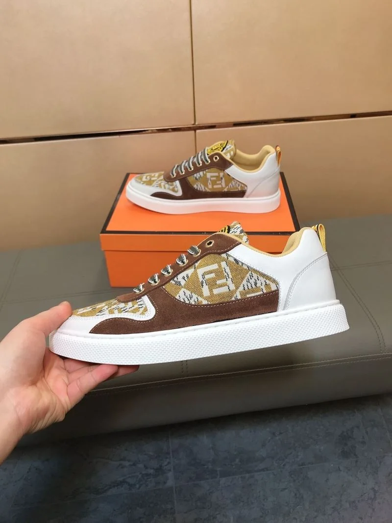 Fendi Low Shoes DailyWear 23650